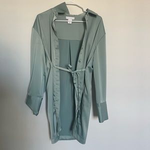 House of Harlow button up dress